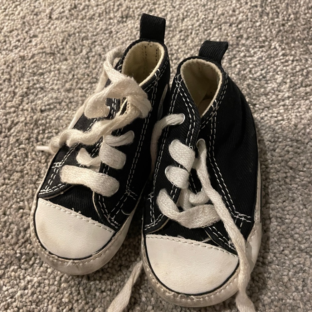 Size 3, converse high top crib shoes